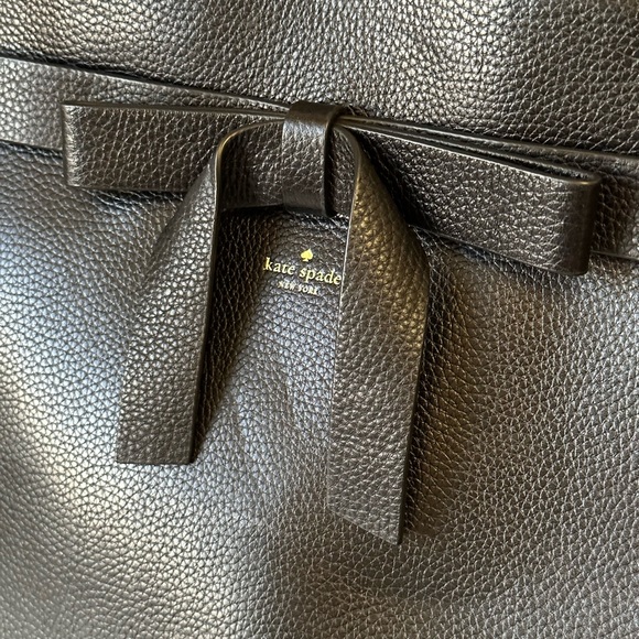 Kate Spade tote with bow - Picture 2 of 3
